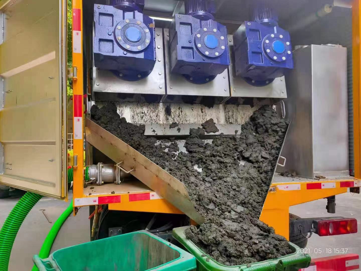 井冈山化粪池清掏城市维护站-泥浆净化干湿分离处理